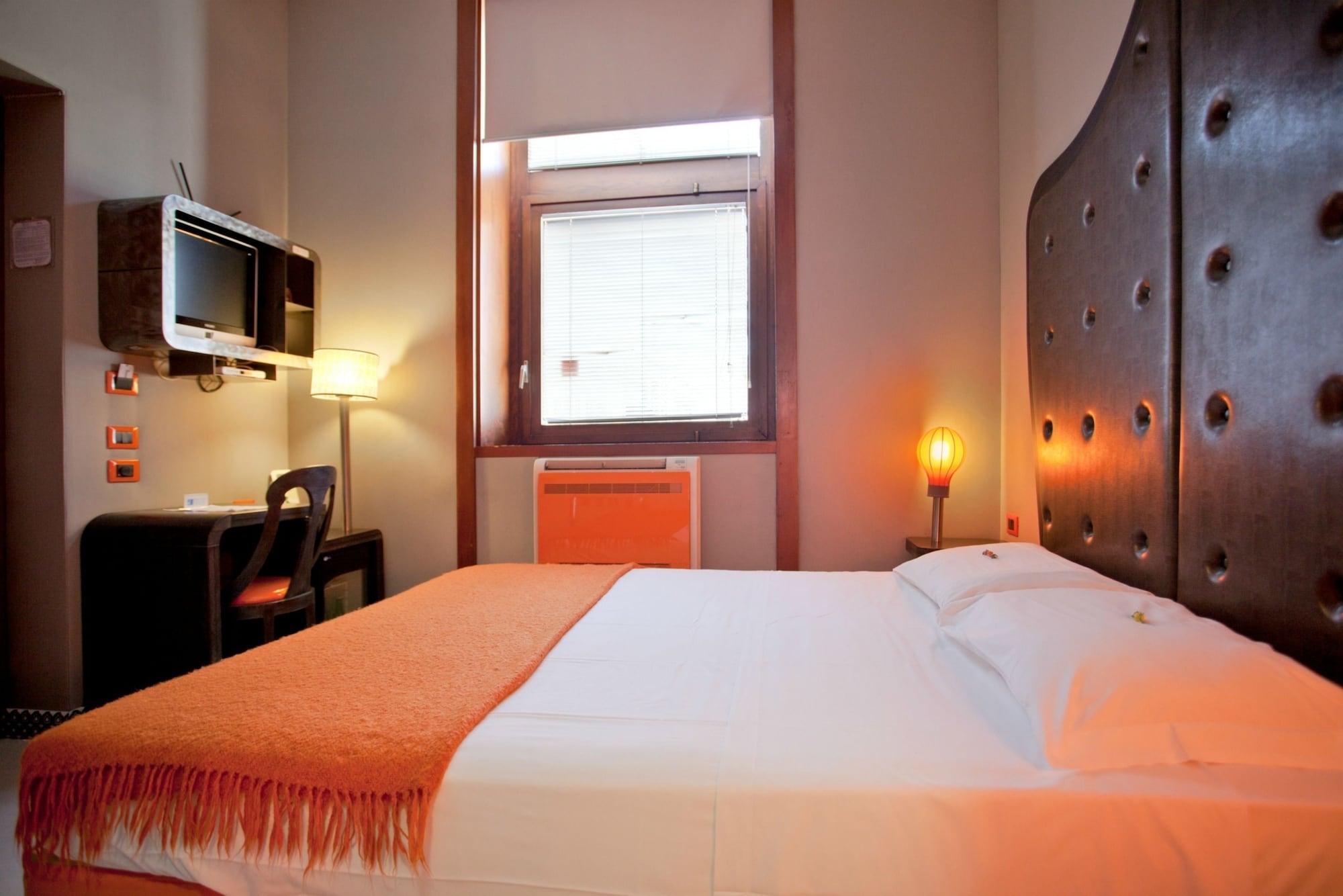 Orange Hotel Рим Екстериор снимка