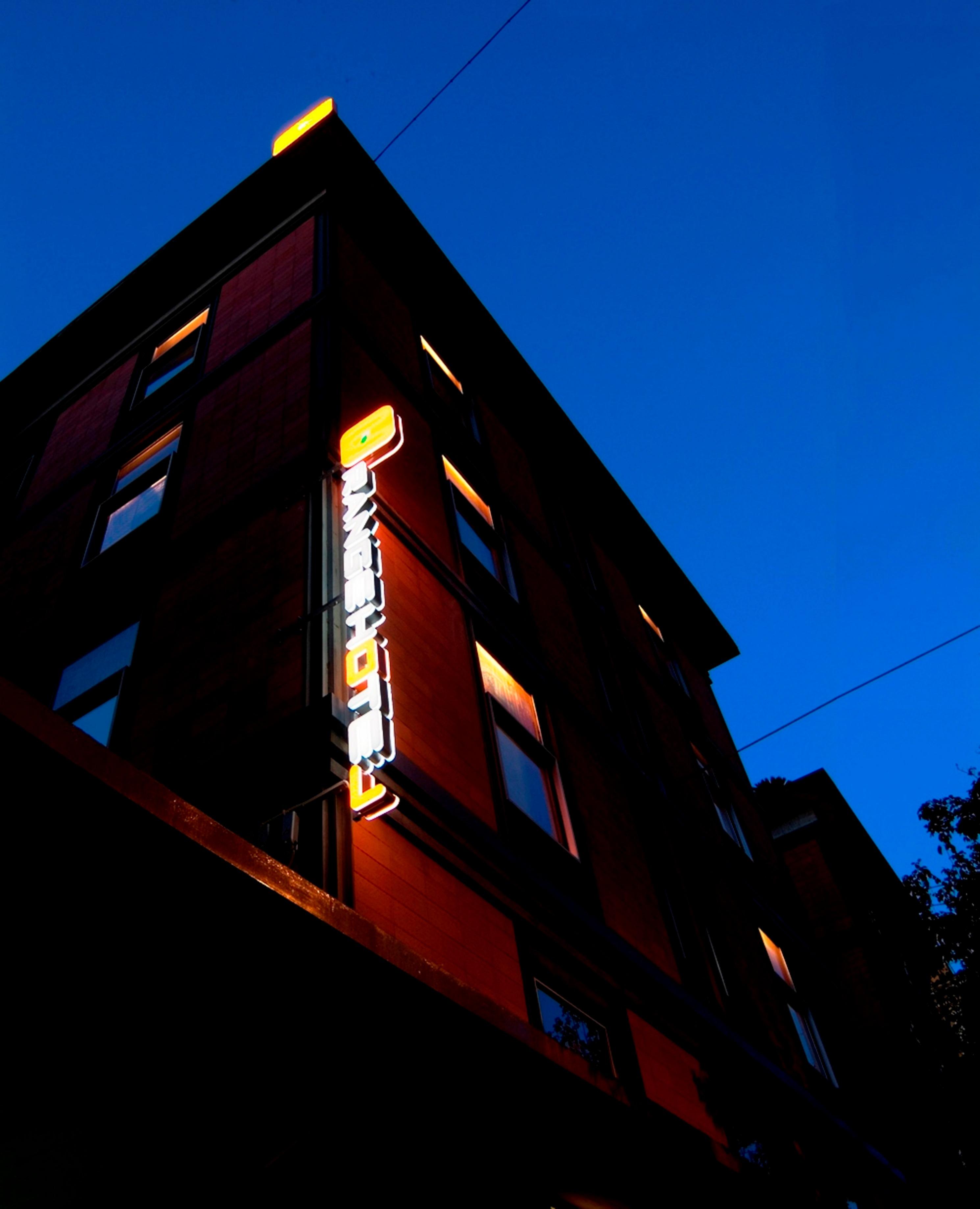 Orange Hotel Рим Екстериор снимка