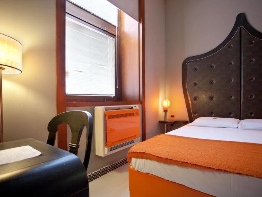 Orange Hotel Рим Екстериор снимка